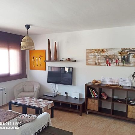 Apartamento Делтебре Екстериор снимка