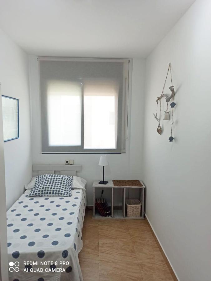 Apartamento Делтебре Екстериор снимка